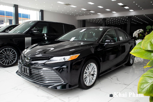 Chi tiết Toyota Camry XLE nhập Mỹ hơn 2,6 tỷ tại Việt Nam Chi tiet Toyota Camry XLE nhap My hon 2,6 ty tai Viet Nam