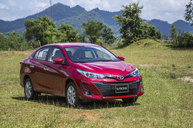 Toyota Vios trúng biển 678.99 hét giá hơn 800 triệu đồng - Hình 3 Toyota Vios trung bien 678.99 het gia hon 800 trieu dong-Hinh-3