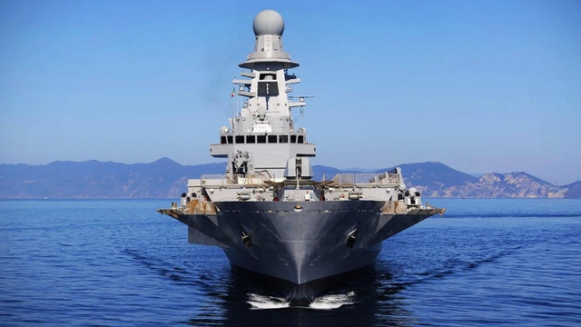 Cận cảnh tàu sân bay trực thăng nhỏ nhất thế giới - Hình 14 Can canh tau san bay truc thang nho nhat the gioi-Hinh-14