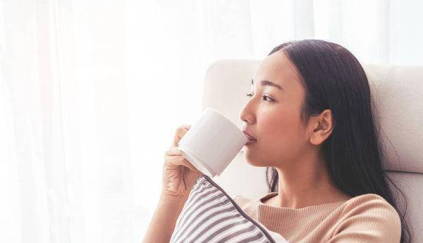 Dấu hiệu cảnh báo phụ nữ thận yếu không nên bỏ qua - Hình 9 Dau hieu canh bao phu nu than yeu khong nen bo qua-Hinh-9