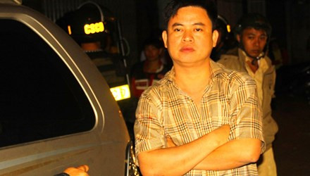 Đi ngược chiều, rút thẻ ngành dọa nạt đánh người Di nguoc chieu, rut the nganh doa nat danh nguoi