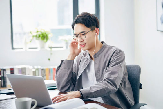 Bài trí phong thủy phòng làm việc để may mắn thành công - Hình 4 Bai tri phong thuy phong lam viec de may man thanh cong-Hinh-4