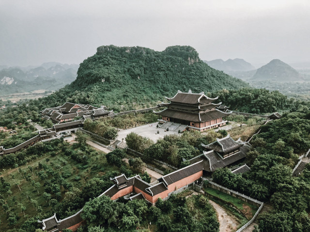 Top 3 đỉnh núi linh thiêng nhất Việt Nam, ai cũng muốn đến một lần - Hình 3 Top 3 dinh nui linh thieng nhat Viet Nam, ai cung muon den mot lan-Hinh-3