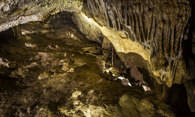 Ngỡ ngàng phát hiện 100 bộ xương người trong hang động Tây Tạng - Hình 3 Ngo ngang phat hien 100 bo xuong nguoi trong hang dong Tay Tang-Hinh-3