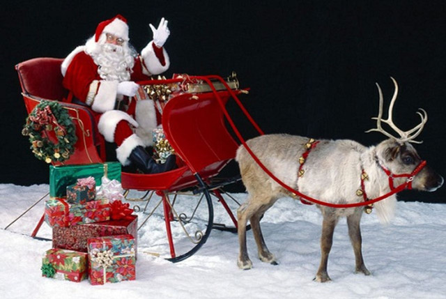 Đằng sau nhân vật ông già Noel là điều đặc biệt này - Hình 14 Dang sau nhan vat ong gia Noel la dieu dac biet nay-Hinh-14