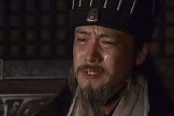 5 sai lam chet nguoi cua Gia Cat Luong-Hinh-15