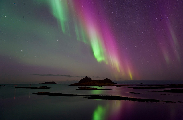 Ngắm cực quang hồng đẹp lung linh trên bầu trời - Hình 10 Ngam cuc quang hong dep lung linh tren bau troi-Hinh-10