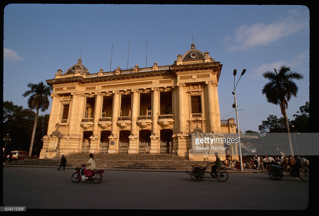 Dấu ấn Việt Nam cực mộc mạc những năm 1993 - 1994 - Hình 22 Dau an Viet Nam cuc moc mac nhung nam 1993 - 1994-Hinh-22