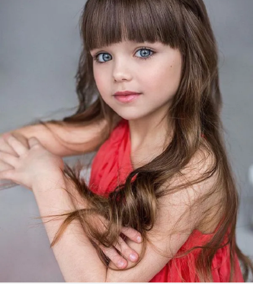 Cuộc sống của mẫu nhí xinh đẹp nhất thế giới - Hình 4 Cuoc song cua mau nhi xinh dep nhat the gioi-Hinh-4