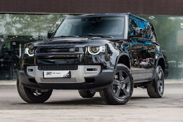 Cận cảnh Land Rover Defender 110 giá hơn 6 tỷ Can canh Land Rover Defender 110 gia hon 6 ty