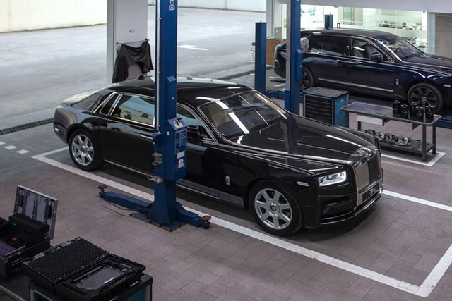 Đại gia Bình Thuận chi 50 tỷ tậu Rolls-Royce Phantom VIII - Hình 2 Dai gia Binh Thuan chi 50 ty tau Rolls-Royce Phantom VIII-Hinh-2