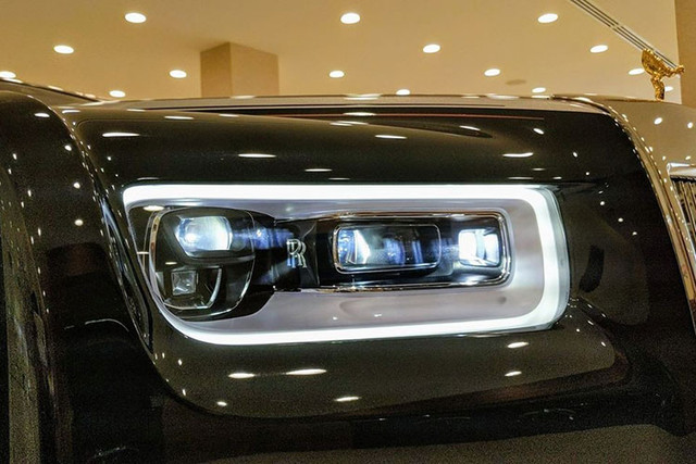 Đại gia Bình Thuận chi 50 tỷ tậu Rolls-Royce Phantom VIII - Hình 3 Dai gia Binh Thuan chi 50 ty tau Rolls-Royce Phantom VIII-Hinh-3