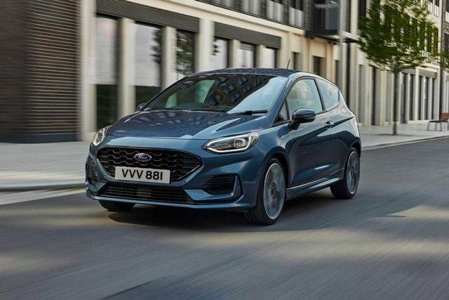 Chi tiết xe chở hàng giá rẻ Ford Fiesta Van 2022 - Hình 8 Chi tiet xe cho hang gia re Ford Fiesta Van 2022-Hinh-8