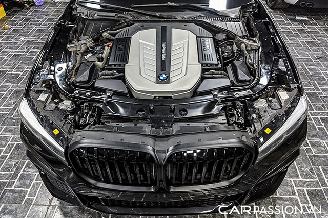 Đại gia 'phẫu thuật trẻ hoá' BMW 7 Series F02 hết 550 triệu ở Sài Gòn - Hình 9 Dai gia 'phau thuat tre hoa' BMW 7 Series F02 het 550 trieu o Sai Gon-Hinh-9