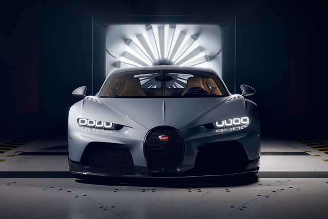 Cận cảnh siêu xe Bugatti Chiron Super Sport giá gần 4 triệu USD Can canh sieu xe Bugatti Chiron Super Sport gia gan 4 trieu USD