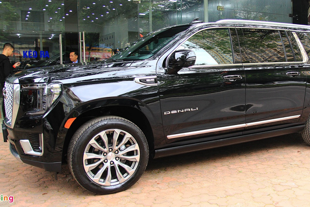 Chi tiết GMC Yukon XL Denali giá tới hơn 9 tỷ tại Việt Nam - Hình 2 Chi tiet GMC Yukon XL Denali gia toi hon 9 ty tai Viet Nam-Hinh-2