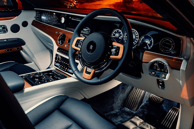 Ngam Rolls-Royce Ghost 2021 gia tu 23 ty dong tai Thai Lan-Hinh-6