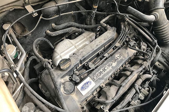 Mẹo vệ sinh khoang máy ôtô vừa sạch vừa nhanh Meo ve sinh khoang may oto vua sach vua nhanh