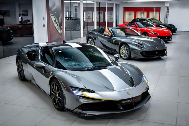 Ngắm siêu xe Ferrari SF90 hơn 22 tỷ đồng của đại gia Hồng Kông đầu - Hình 9 Ngam sieu xe Ferrari SF90 hon 22 ty dong cua dai gia Hong Kong dau-Hinh-9
