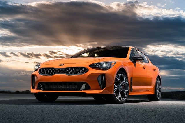 Cận cảnh Kia Stinger 2022 giá từ 857 triệu đồng tại Mỹ Can canh Kia Stinger 2022 gia tu 857 trieu dong tai My