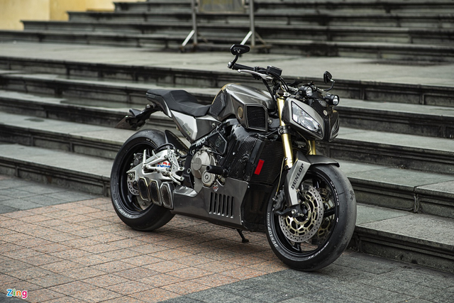 Cận cảnh Honda CBR600RR độ theo phong cách streetfighter Can canh Honda CBR600RR do theo phong cach streetfighter