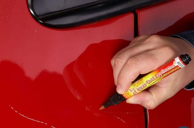 Dùng kem hay bút xóa có dọn sạch vết xước ôtô? - Hình 4 Dung kem hay but xoa co don sach vet xuoc oto?-Hinh-4