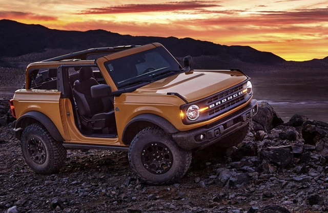 SUV hiệu suất cao Ford Bronco Raptor ra mắt vào 2022 - Hình 3 SUV hieu suat cao Ford Bronco Raptor ra mat vao 2022-Hinh-3