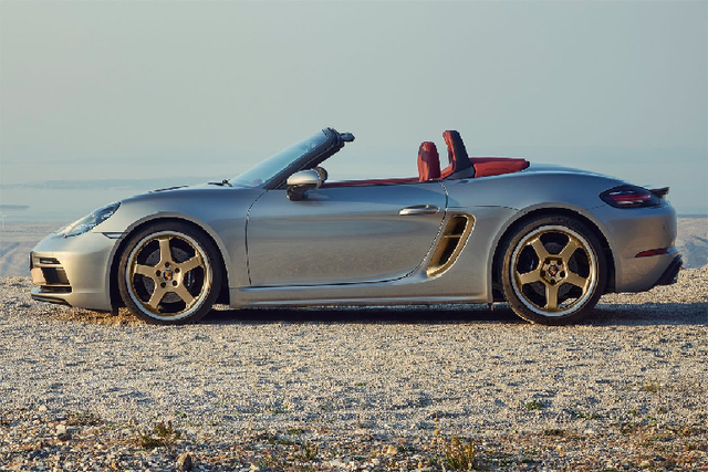 Ngắm Porsche Boxster phiên bản đặc biệt giá 334.445 USD tại Đông Nam Á - Hình 4 Ngam Porsche Boxster phien ban dac biet gia 334.445 USD tai Dong Nam A-Hinh-4