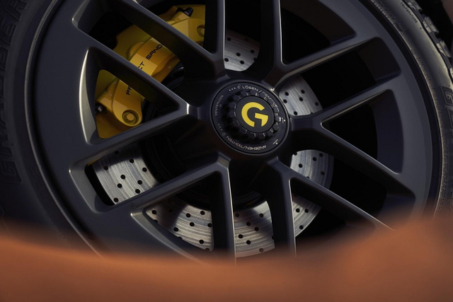 Sieu xe viet da Marsien tu Porsche 911 Turbo S hon 18 ty dong-Hinh-6