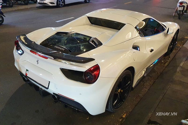 Ferrari 488 Spider Novitec Rosso hơn 19 tỷ xuống phố Sài Gòn - Hình 6 Ferrari 488 Spider Novitec Rosso hon 19 ty xuong pho Sai Gon-Hinh-6