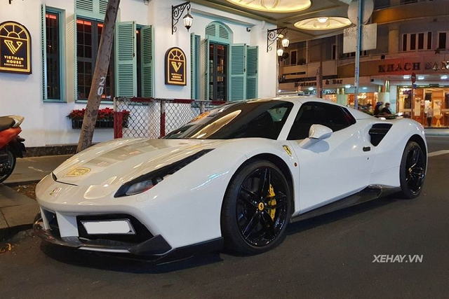 Ferrari 488 Spider Novitec Rosso hơn 19 tỷ xuống phố Sài Gòn Ferrari 488 Spider Novitec Rosso hon 19 ty xuong pho Sai Gon