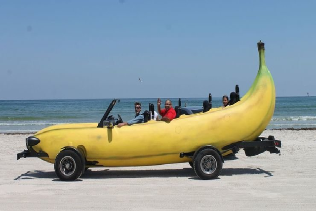 Những bản độ xe bán tải quá đà trở nên lố bịch - Hình 12 Nhung ban do xe ban tai qua da tro nen lo bich-Hinh-12