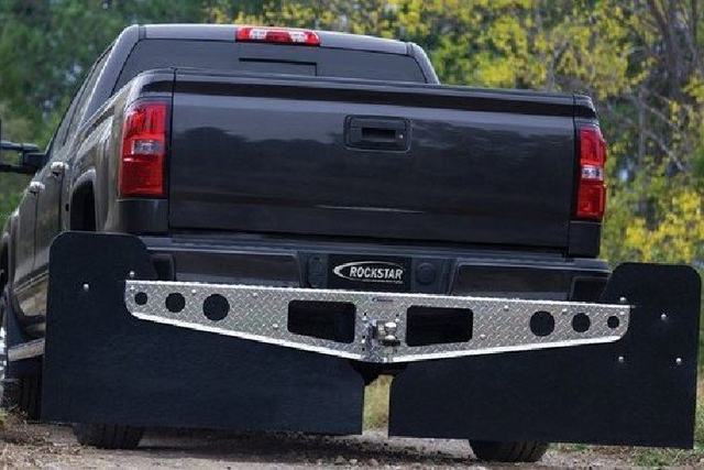 Những bản độ xe bán tải quá đà trở nên lố bịch - Hình 4 Nhung ban do xe ban tai qua da tro nen lo bich-Hinh-4