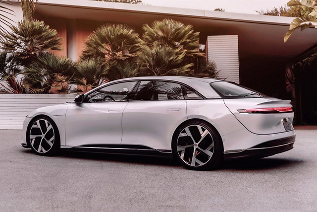 Sedan dien Lucid Air 1.000 ma luc gia tu 1,76 ty dong-Hinh-3