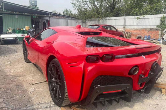 Ngắm Ferrari SF90 Stradale giá không dưới 40 tỷ tại Việt Nam - Hình 4 Ngam Ferrari SF90 Stradale gia khong duoi 40 ty tai Viet Nam-Hinh-4