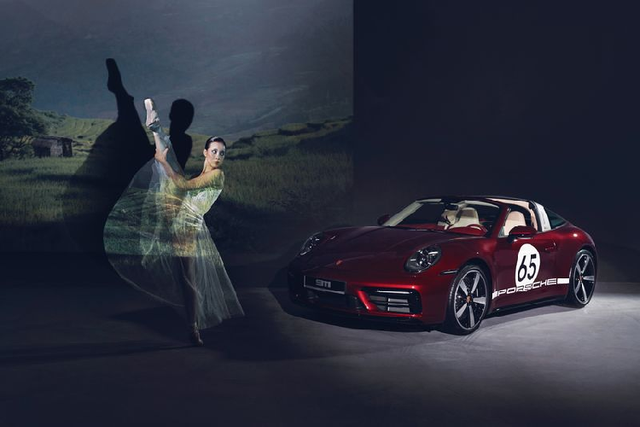 Tận mắt 'cực phẩm' Porsche 911 Targa 4S gần 12 tỷ đồng Tan mat 'cuc pham' Porsche 911 Targa 4S gan 12 ty dong