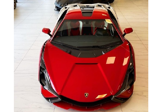 Cận cảnh Lamborghini Sian hybrid giá hơn 82 tỷ đồng Can canh Lamborghini Sian hybrid gia hon 82 ty dong