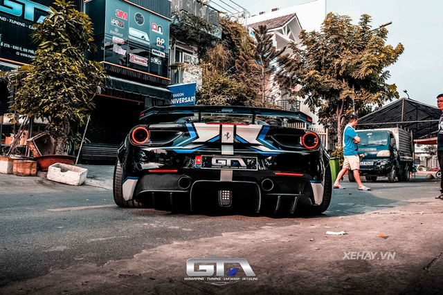 Ngắm bộ áo độc đáo của Ferrari 488 GTB Liberty Walk - Hình 3 Ngam bo ao doc dao cua Ferrari 488 GTB Liberty Walk-Hinh-3
