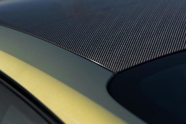 Ngắm Porsche 911 Turbo S riêng màu sơn hơn 2 tỷ đồng - Hình 5 Ngam Porsche 911 Turbo S rieng mau son hon 2 ty dong-Hinh-5