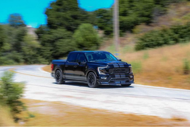 Bán tải Shelby F-150 Super Snake 2021 có giá hơn 2,5 tỷ đồng - Hình 6 Ban tai Shelby F-150 Super Snake 2021 co gia hon 2,5 ty dong-Hinh-6