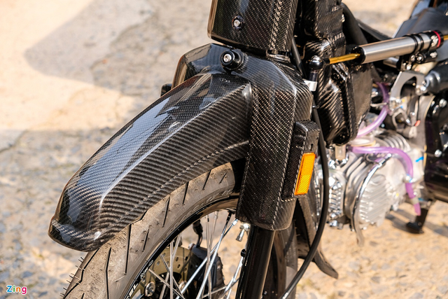 Honda Dream huyền thoại được dân chơi Sài Gòn chi hơn 100 triệu độ lại - Hình 3 Honda Dream huyen thoai duoc dan choi Sai Gon chi hon 100 trieu do lai-Hinh-3