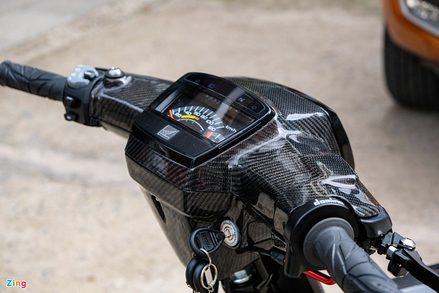 Honda Dream huyền thoại được dân chơi Sài Gòn chi hơn 100 triệu độ lại - Hình 5 Honda Dream huyen thoai duoc dan choi Sai Gon chi hon 100 trieu do lai-Hinh-5