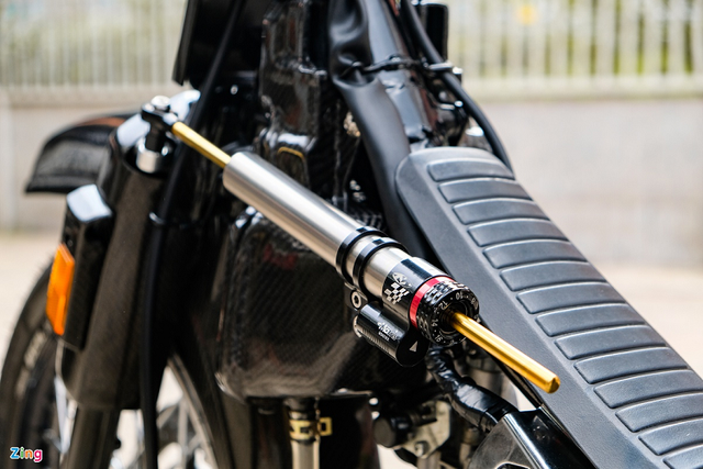 Honda Dream huyền thoại được dân chơi Sài Gòn chi hơn 100 triệu độ lại - Hình 6 Honda Dream huyen thoai duoc dan choi Sai Gon chi hon 100 trieu do lai-Hinh-6