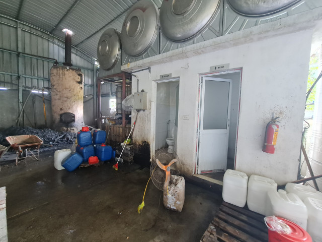 Công ty Thực phẩm Hoa Sen xả thải: Chính quyền địa phương bất lực, người dân khốn khổ? - Hình 2 Cong ty Thuc pham Hoa Sen xa thai: Chinh quyen dia phuong bat luc, nguoi dan khon kho?-Hinh-2