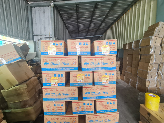 Công ty Thực phẩm Hoa Sen xả thải: Chính quyền địa phương bất lực, người dân khốn khổ? - Hình 4 Cong ty Thuc pham Hoa Sen xa thai: Chinh quyen dia phuong bat luc, nguoi dan khon kho?-Hinh-4