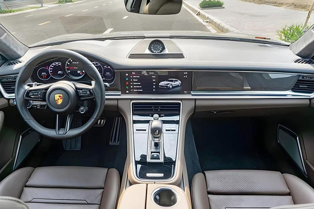 Porsche Panamera Turbo S 'tình cũ' của đại gia Vũ còn hơn 9 tỷ đồng - Hình 4 Porsche Panamera Turbo S 'tinh cu' cua dai gia Vu con hon 9 ty dong-Hinh-4