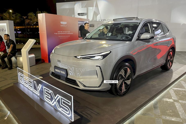 Ra mat xe dien Geely EX5 tai Viet Nam