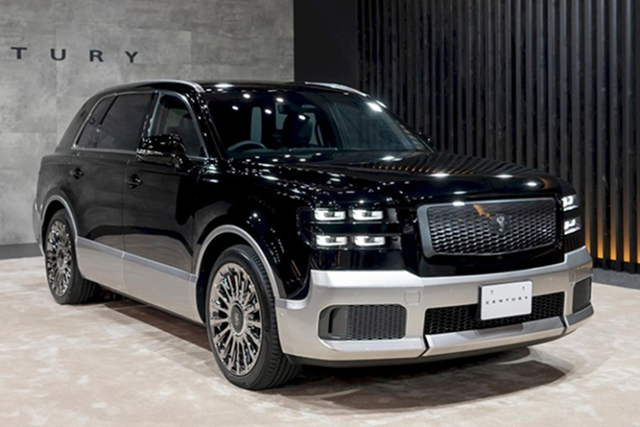 Vì sao Toyota Century vẫn là biểu tượng của quyền lực và sang trọng? Vi sao Toyota Century van la bieu tuong cua quyen luc va sang trong?