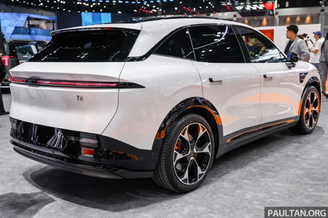 Giá từ 812 triệu, Zeekr 7X - SUV điện sạc siêu nhanh sắp về Việt Nam? - Hình 5 Gia tu 812 trieu, Zeekr 7X - SUV dien sac sieu nhanh sap ve Viet Nam?-Hinh-5