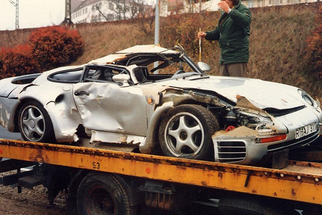 Porsche 959 Speedster 1987 độc nhất lên sàn với 44,1 tỷ đồng - Hình 4 Porsche 959 Speedster 1987 doc nhat len san voi 44,1 ty dong-Hinh-4